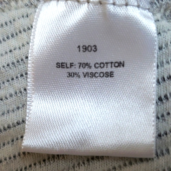 Sweet Gray Open Cardigan Sweater in Gray, Size Medium - Picture 15 of 16